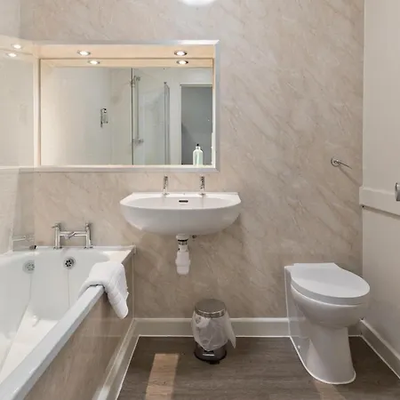 بلو بيل لودج مدليسبره