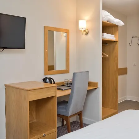 Blue Bell Hotel 3*
