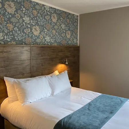 Blue Bell Hotel 3*